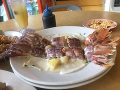 -大树下海鲜饭店
