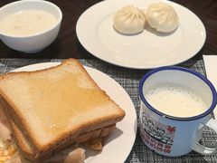 -上海浦东绿地铂骊酒店