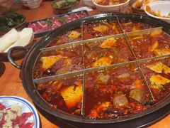 -周小明火锅(黑金冠社区店)