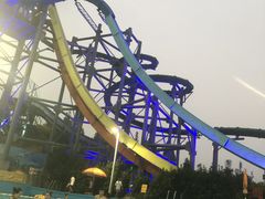 -热带风暴水上乐园