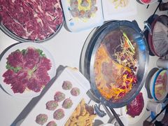 -茅草房·河畔园林火锅