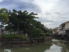 -亚龙湾亚泰商业街