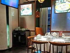 -江城小馆陕南妈妈菜·全球旅行餐厅(钟楼店)