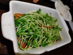 白灼豆苗-火宫殿·湘菜小吃·商务宴请·生日聚会(东塘店)