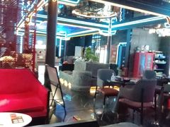 -屋有岛沉浸游戏旗舰店(中山公园店)