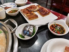 -老来福·非遗酸汤兔(凯旋路店)