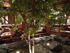 IMG_4404-萨拉伯尔(燕莎友谊商城店)