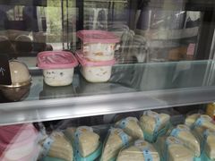 -蜜蜂小象·榴莲千层蛋糕(时代汇11栋店)