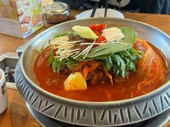 -喇喇排骨火锅·传统韩式脊骨汤(望京西园总店)