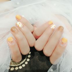 -纤指百魅美甲美睫