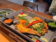 -云海肴·汽锅鸡·云南菜(天山百盛优客店)