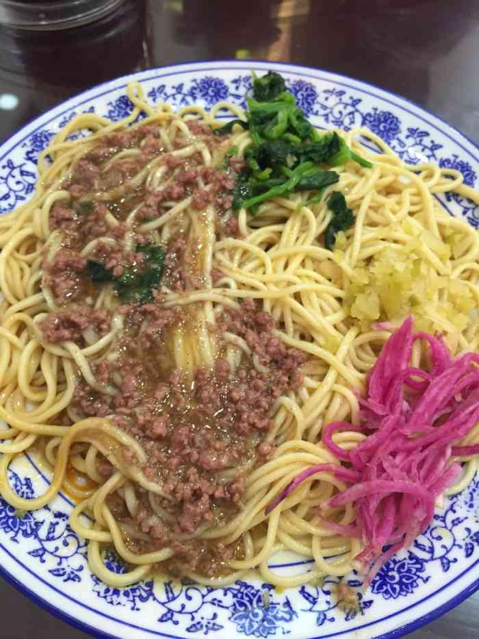 味道不错,青海人的面食,干拌,炮丈都可以!