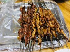 -亨利烧烤(理想山店)