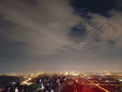 -鬼笑石后山停车场