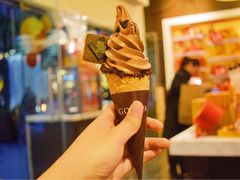 巧克力软冰淇淋-GODIVA(港汇恒隆广场)