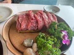 跷脚嫩牛肉-菌子鲜汤野生菌锅