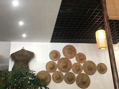 -黄桷树曹家私房菜(江与城店)