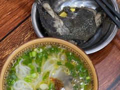 -正宗李家土鸡米线店