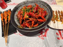 -肥肥虾庄·金牌油焖大虾(杨园滨江时代walk店)