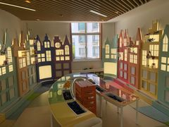 -上海青草地幼儿园