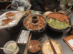 -何师烧烤Pro ·江湖川菜·小龙虾·精酿啤酒(太古里旗舰店)
