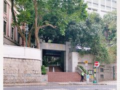 -香港大学