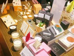 -光海书局(南京东路第一百货店)