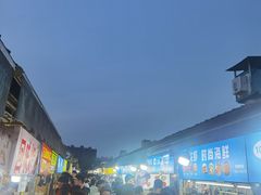 -大学城夜市大排档(凤栖路店)