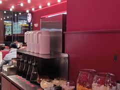 -王府井奥莱棋盘山小镇