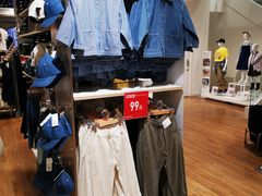 -优衣库(哈尔滨中央大街店)