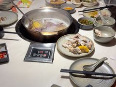 -喃喃椰·糟粕醋·椰子鸡火锅(七堡花园店)