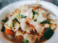 石耳炒肉-溪畔如家土菜馆