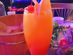 夏威夷鸡尾酒-胡桃里乐队酒馆(农科路店)