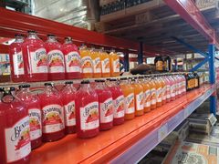 -洛哈思全球商品折扣仓(昆山路店)