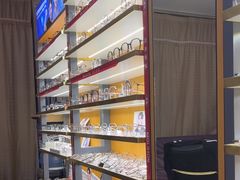 -优医视平价眼镜蔡司依视路折扣工厂店(十里堡店)