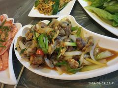 -覃记海鲜美食餐厅