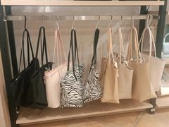 -三福时尚(三峡广场华夏银座店)
