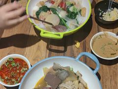 -万记麻辣烫国展总店