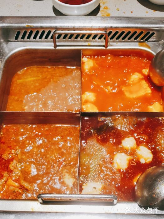 海底捞火锅(万象城店)番茄锅底图片