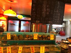 水产区-鲜入围煮花胶鸡海鲜火锅