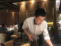 -海底捞火锅鲜切牛肉主题店(长寿路店)