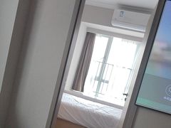 -初禾Film·Apartment(深圳福田岗厦地铁站店)