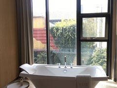 -扬州东关街文昌阁桔子水晶酒店