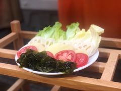 -二荆条·蜀鲜汇城市森林火锅