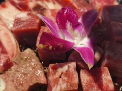 雪花牛肉粒-拾勝牛·江景安格斯烧肉放题(江湾阳光天地店)