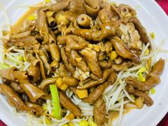 黄豆芽炒鹅肠-正宗高流河饭店原创风姜鸡