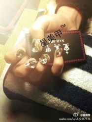 iPhone_1203131357166807-星美甲