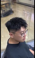 -尤司男士国潮理发馆