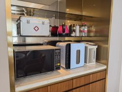 -玥奢国际母婴护理中心(滨江宝龙店)
