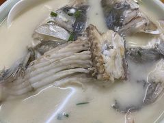 -胡子饮食店